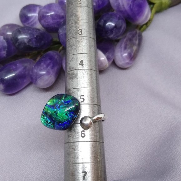 Dichroic Glass Cabochon Ring of Blues & Greens, Silver Tone Band Size 5 1/2 - Picture 4 of 7